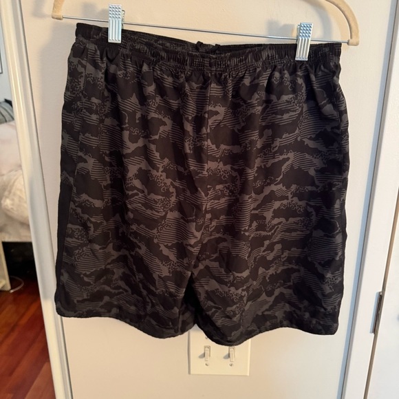 NIKE dri-fit lined running shorts - Picture 4 of 4